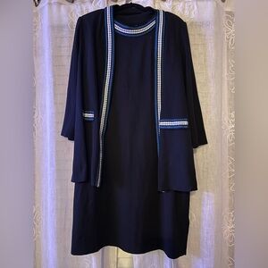 Masook 2 piece. Tags are off.  It’s either XXL or XL